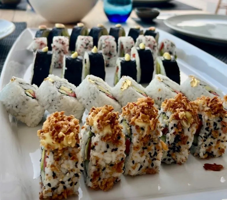 Image alt description