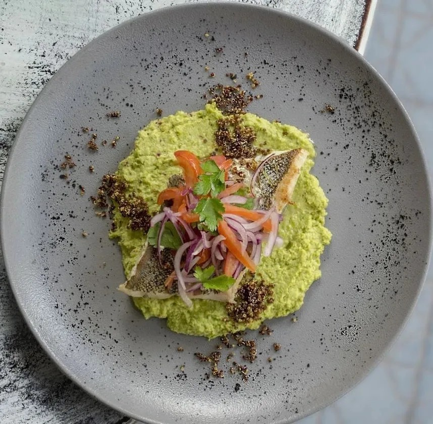 Image alt description