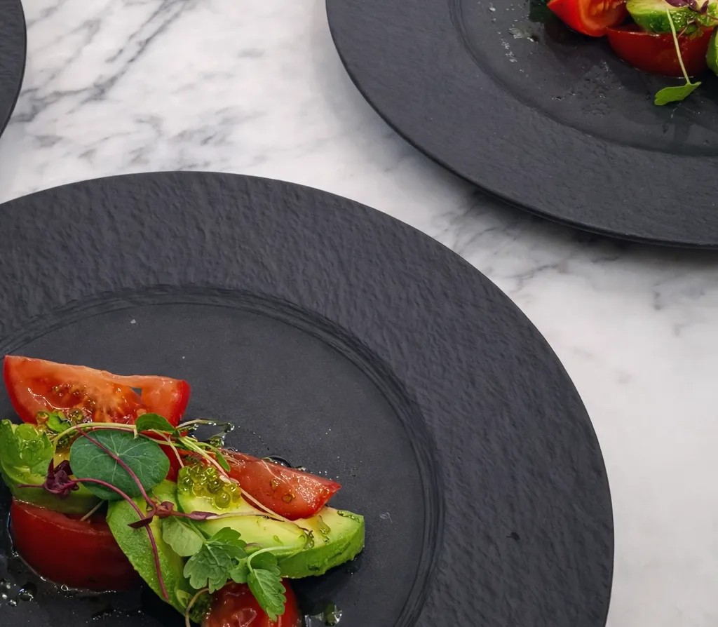 Image alt description