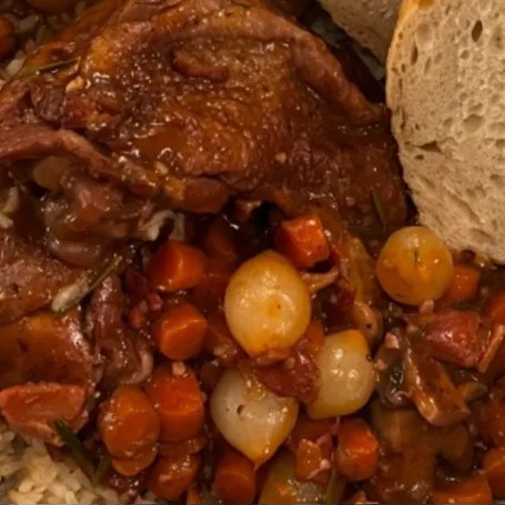 Image alt description