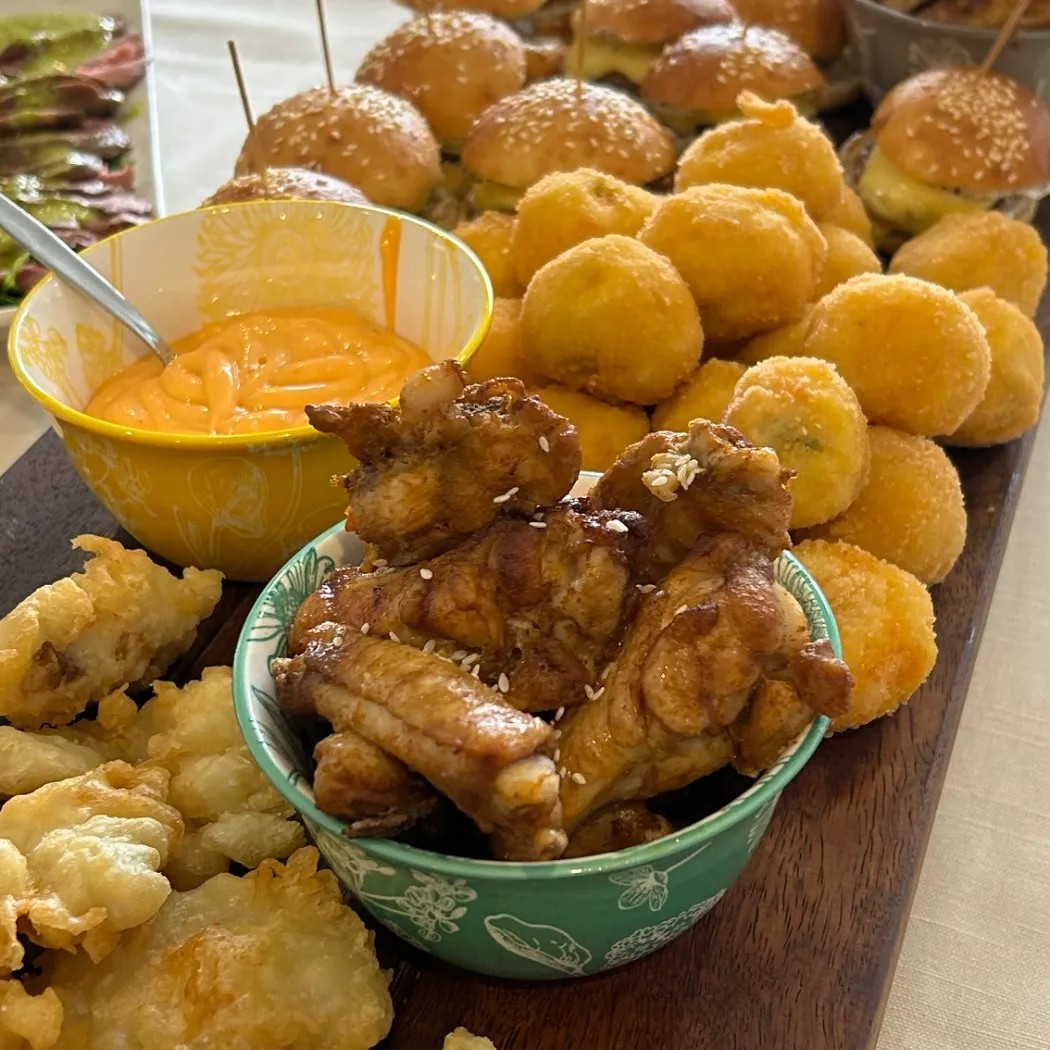 Image alt description