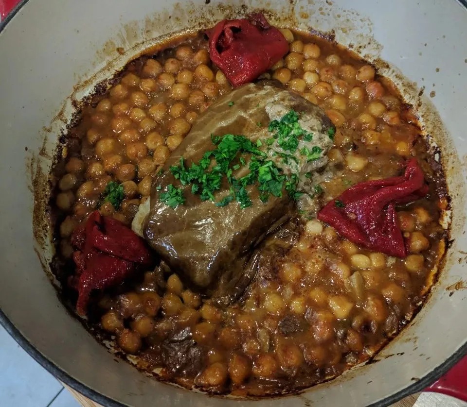 Image alt description