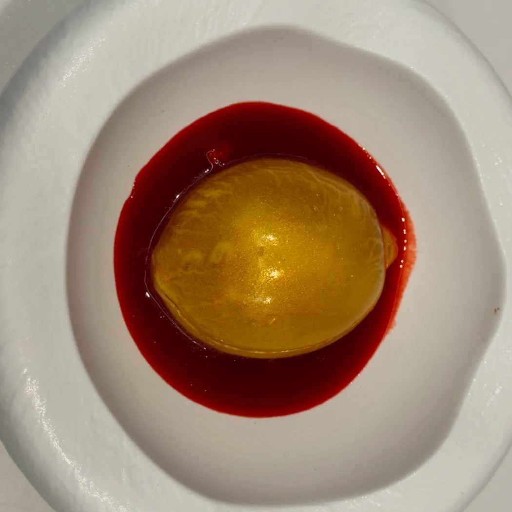 Image alt description