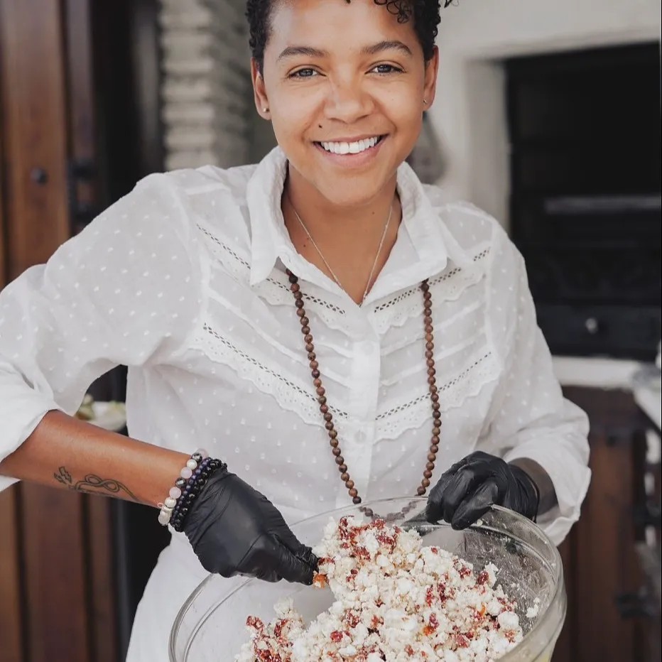 Image alt description