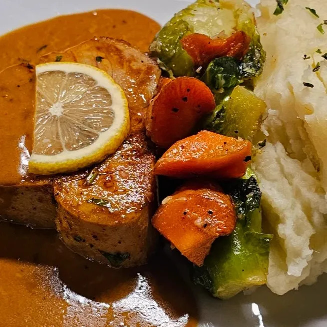 Image alt description