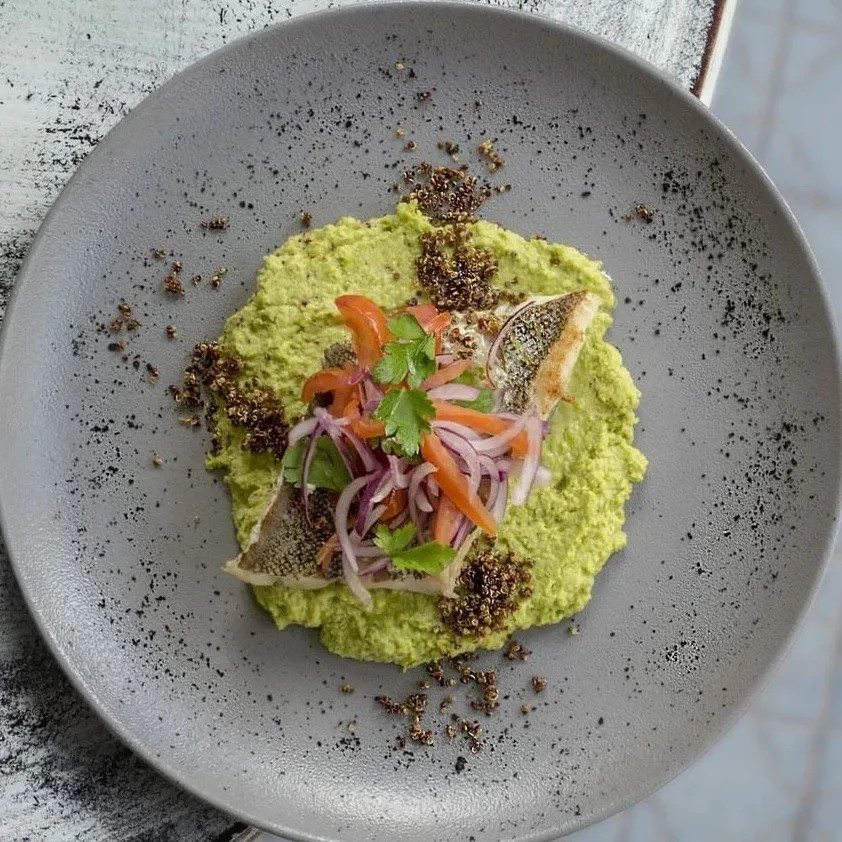 Image alt description