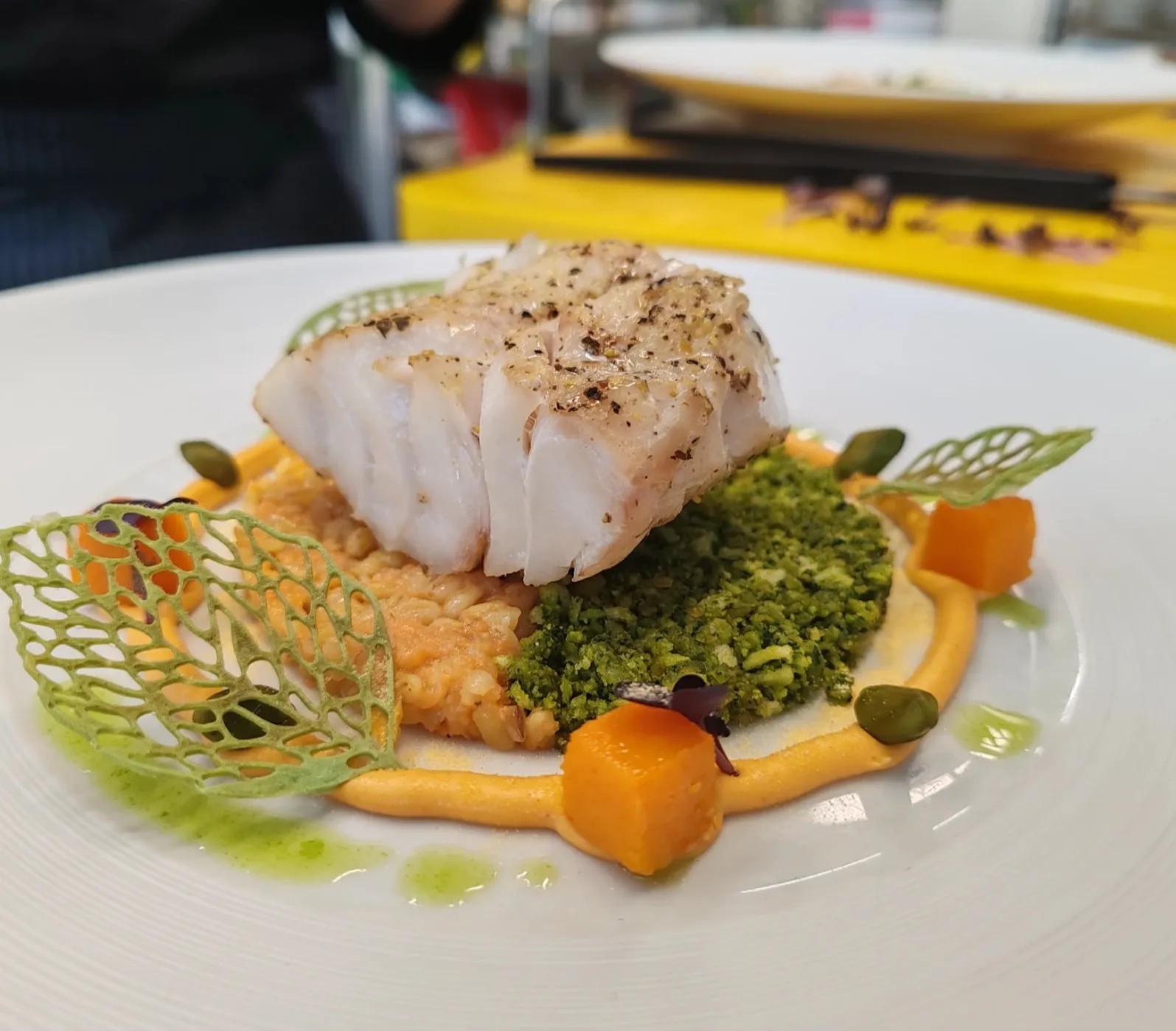 Image alt description