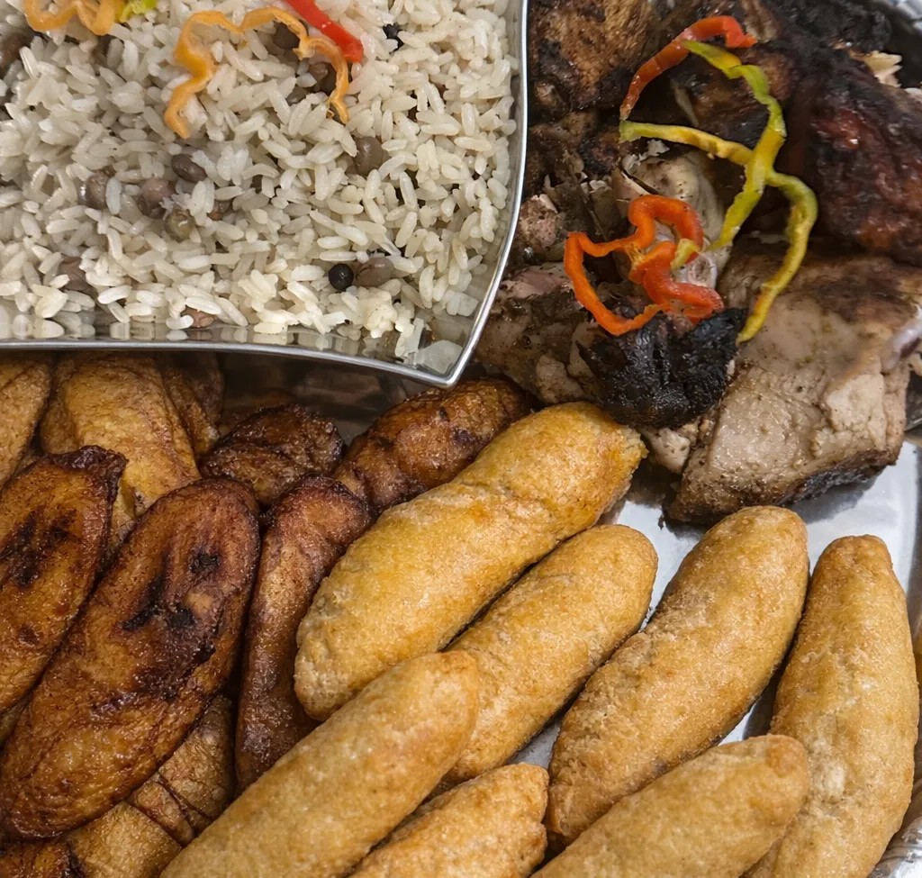 Image alt description