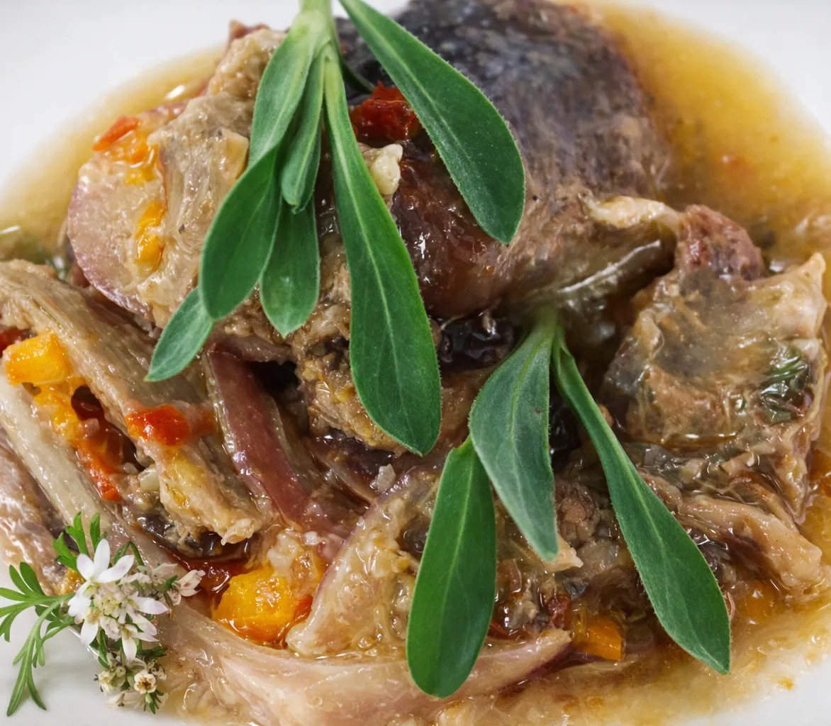 Image alt description