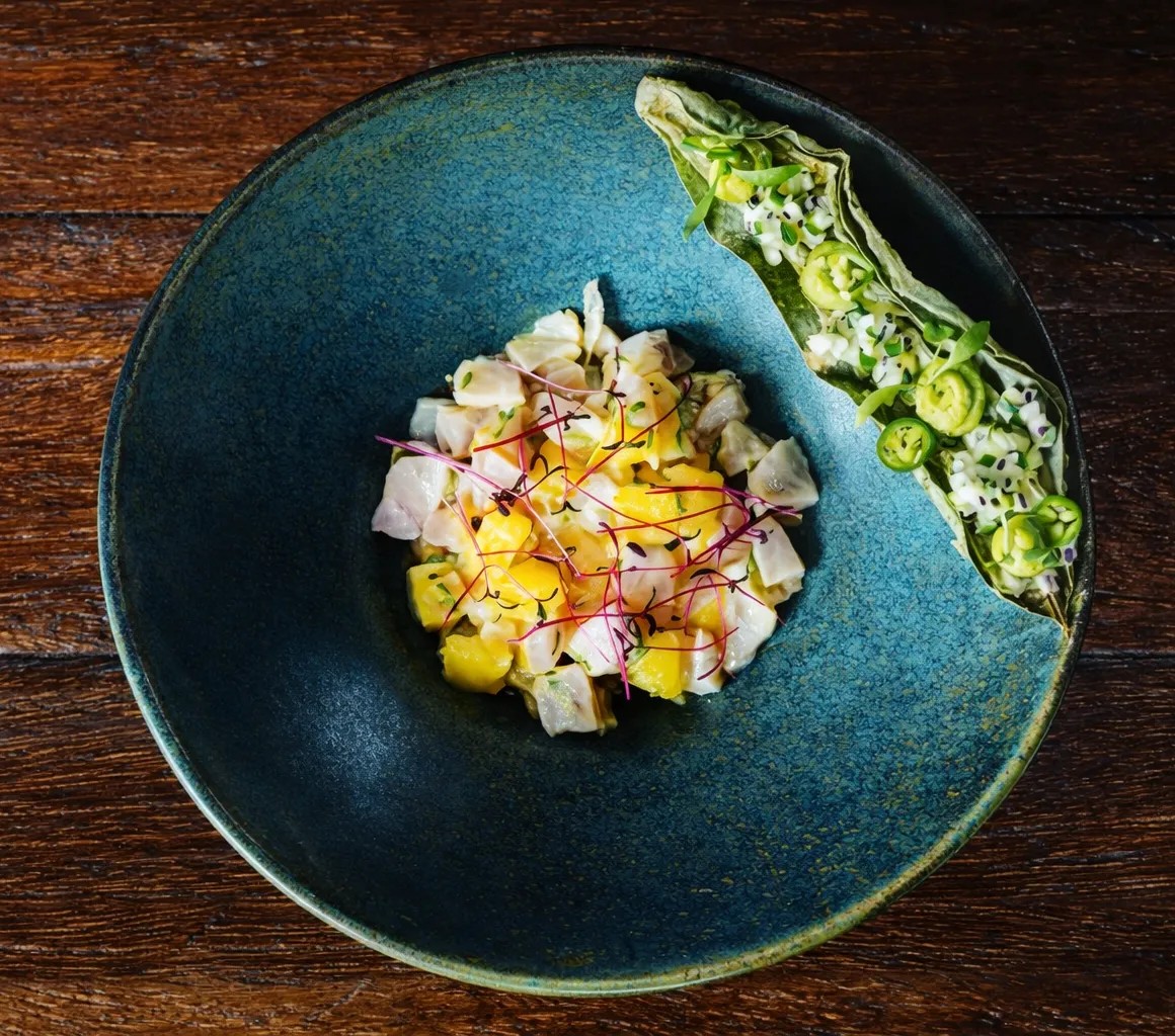 Image alt description