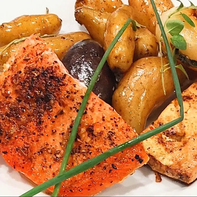 Image alt description