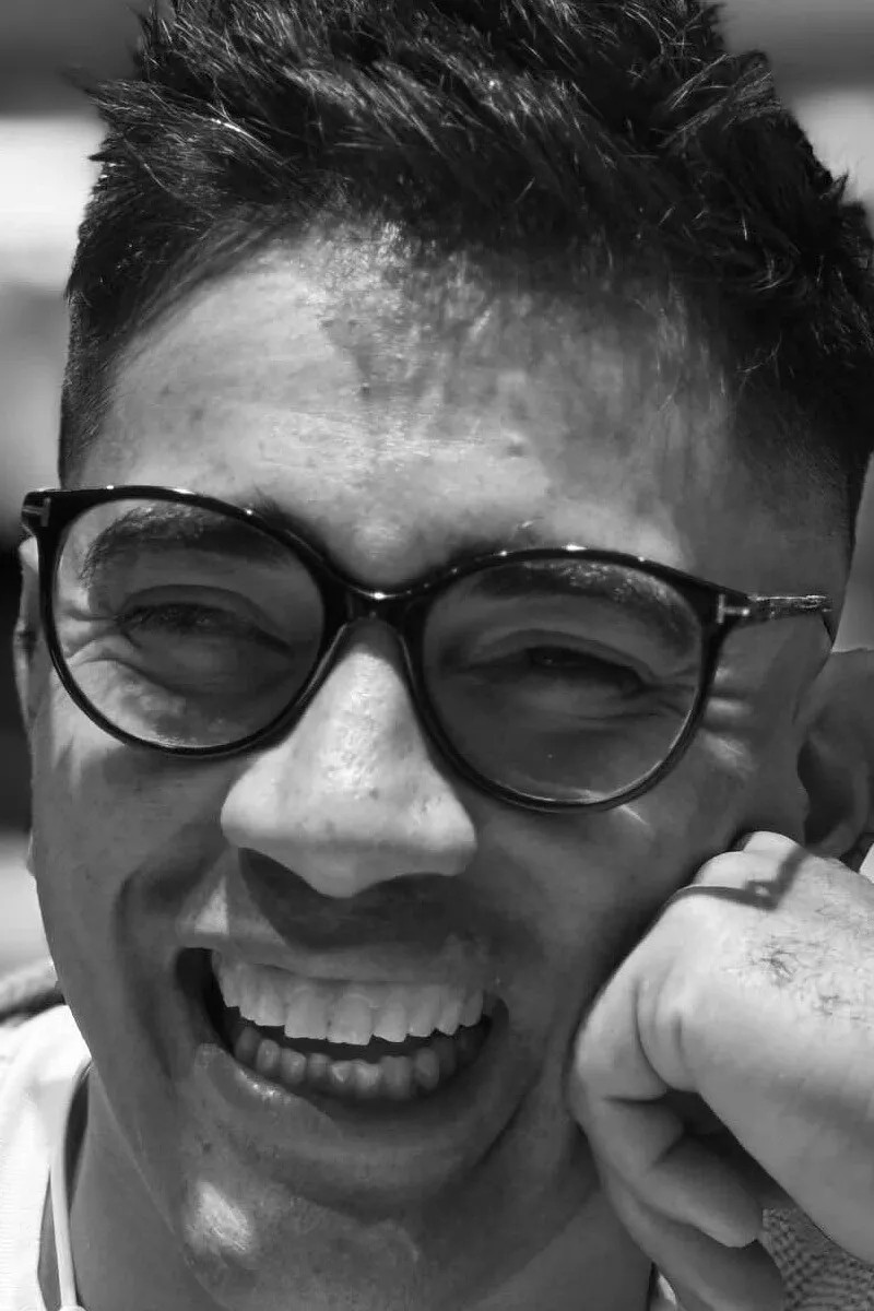 Image alt description