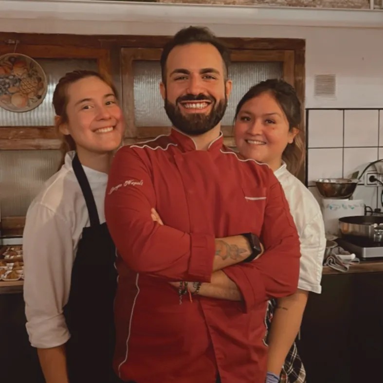 Image alt description