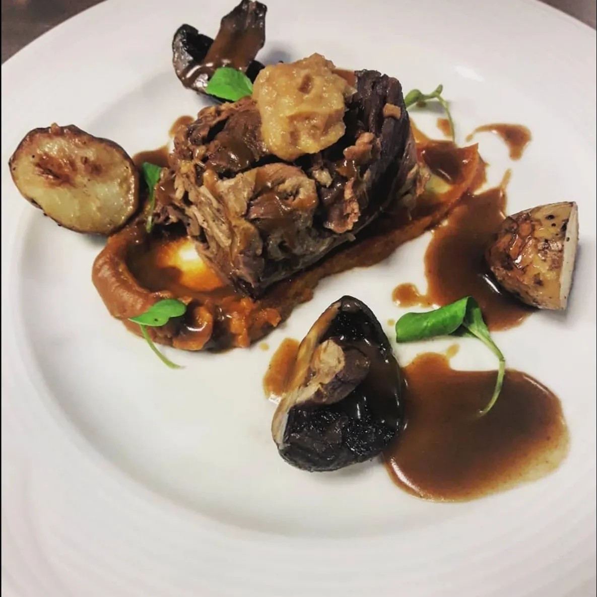 Image alt description