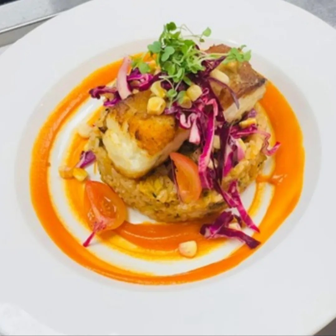 Image alt description