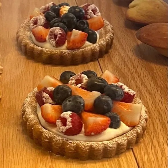 Image alt description