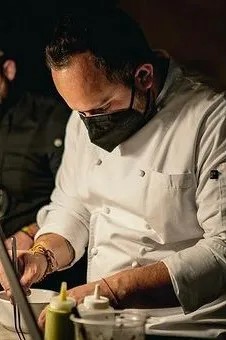 Image alt description