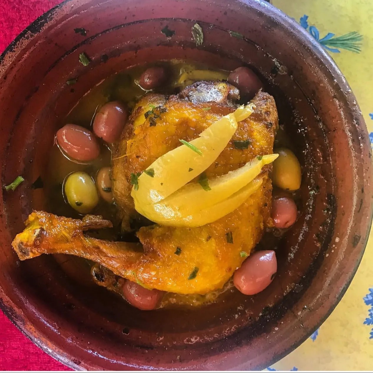 Image alt description