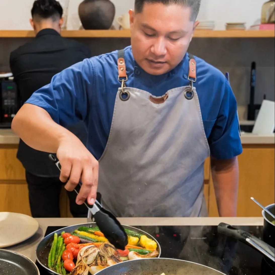 Image alt description