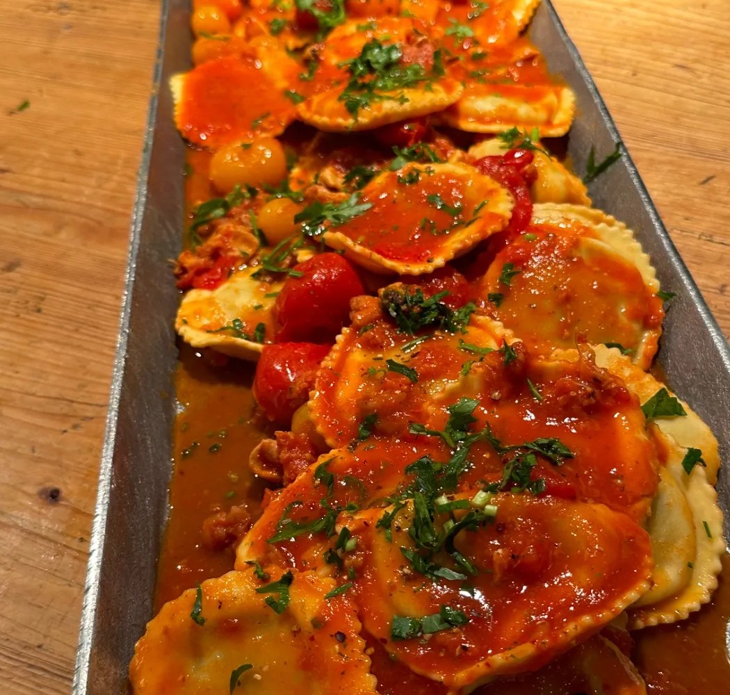 Image alt description