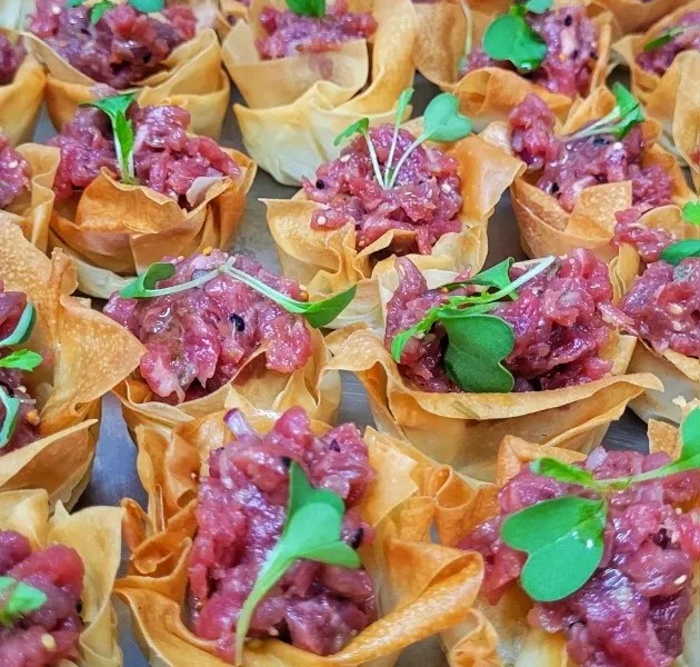 Image alt description