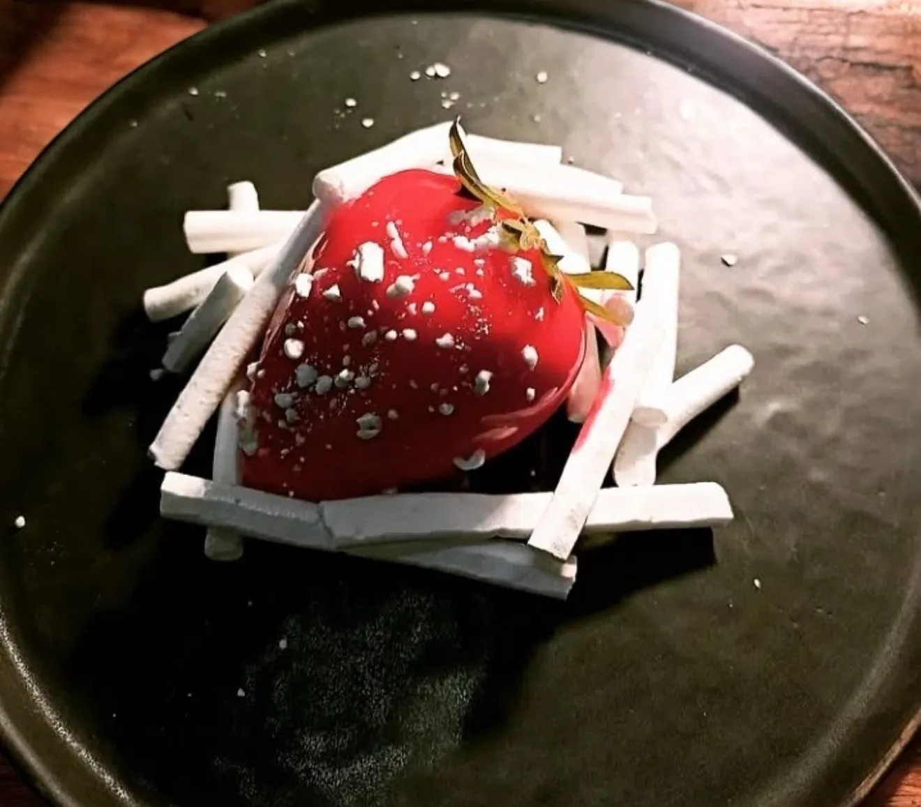 Image alt description