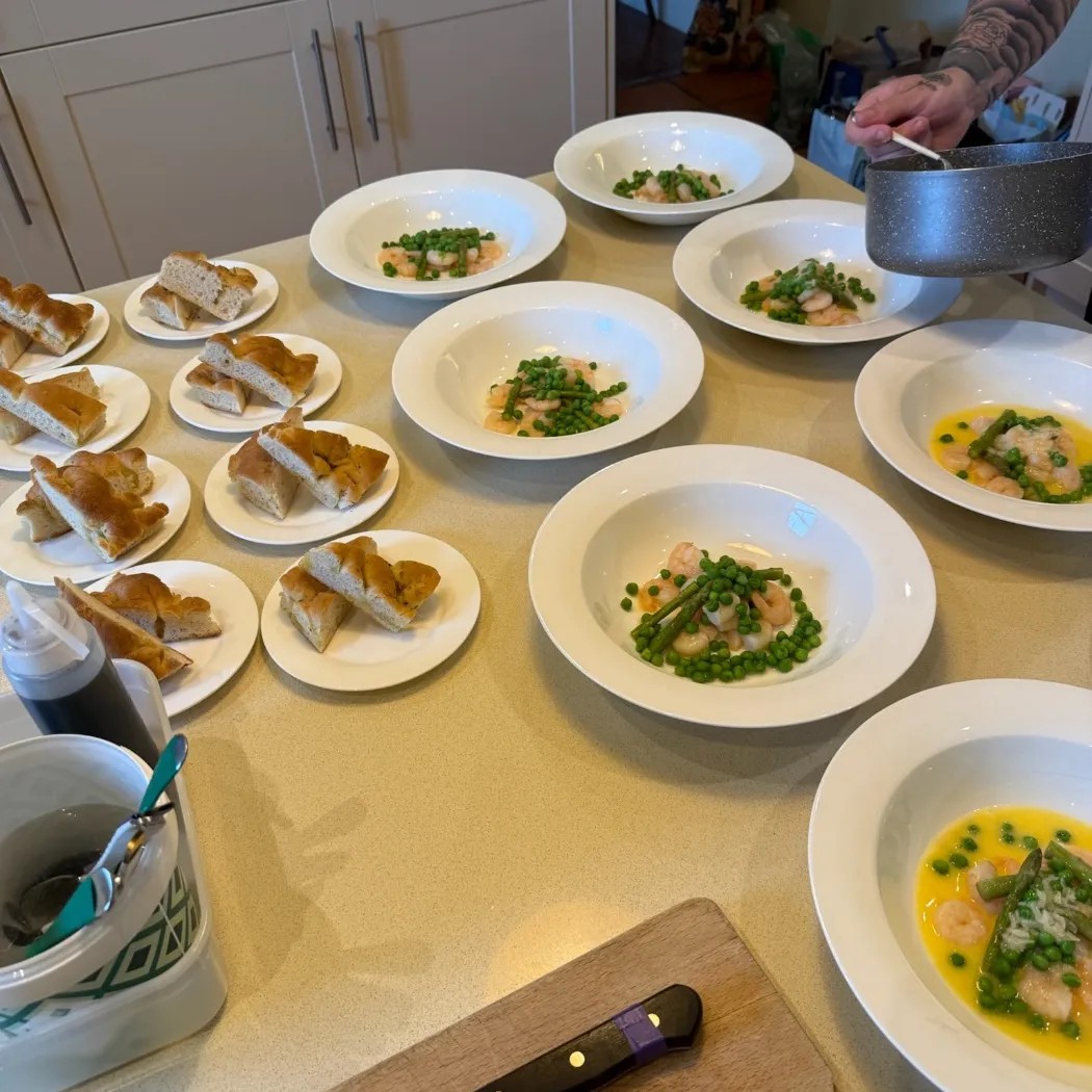 Image alt description