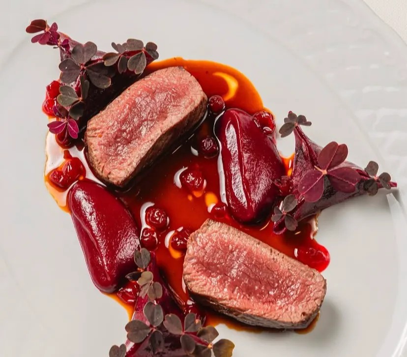 Image alt description