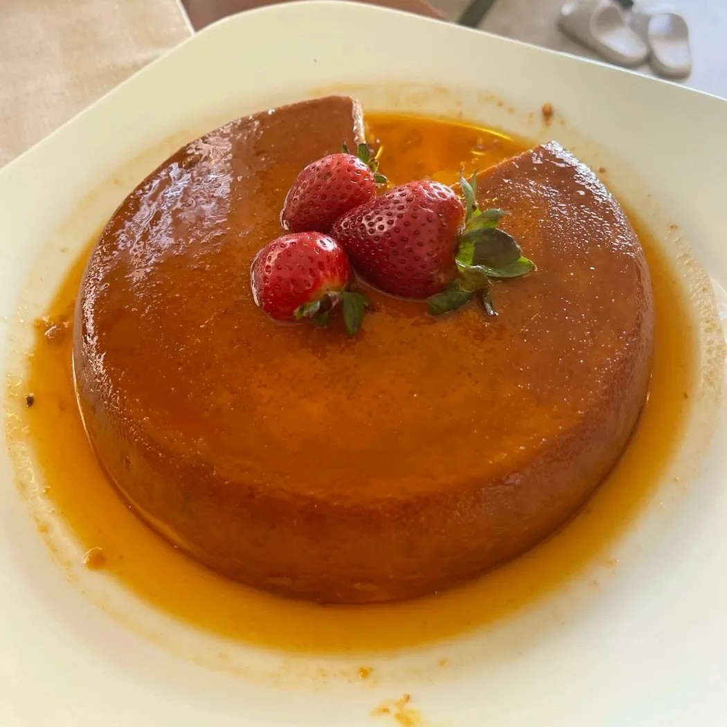 Image alt description