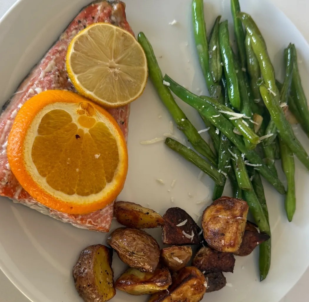 Image alt description