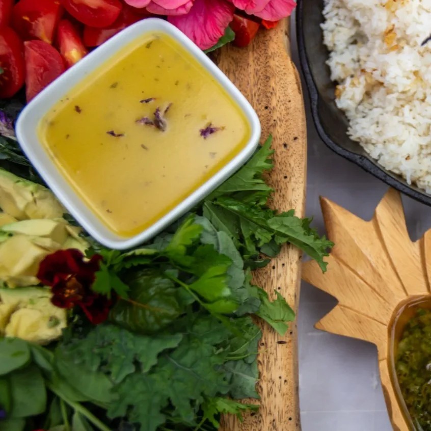 Image alt description