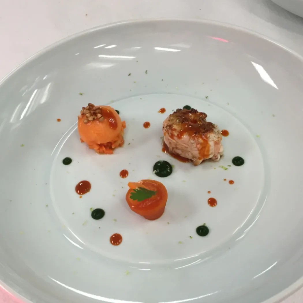 Image alt description