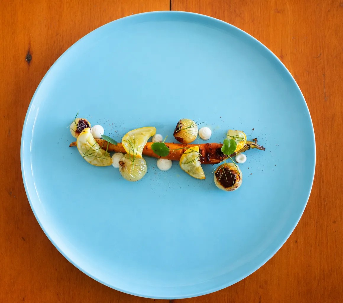 Image alt description