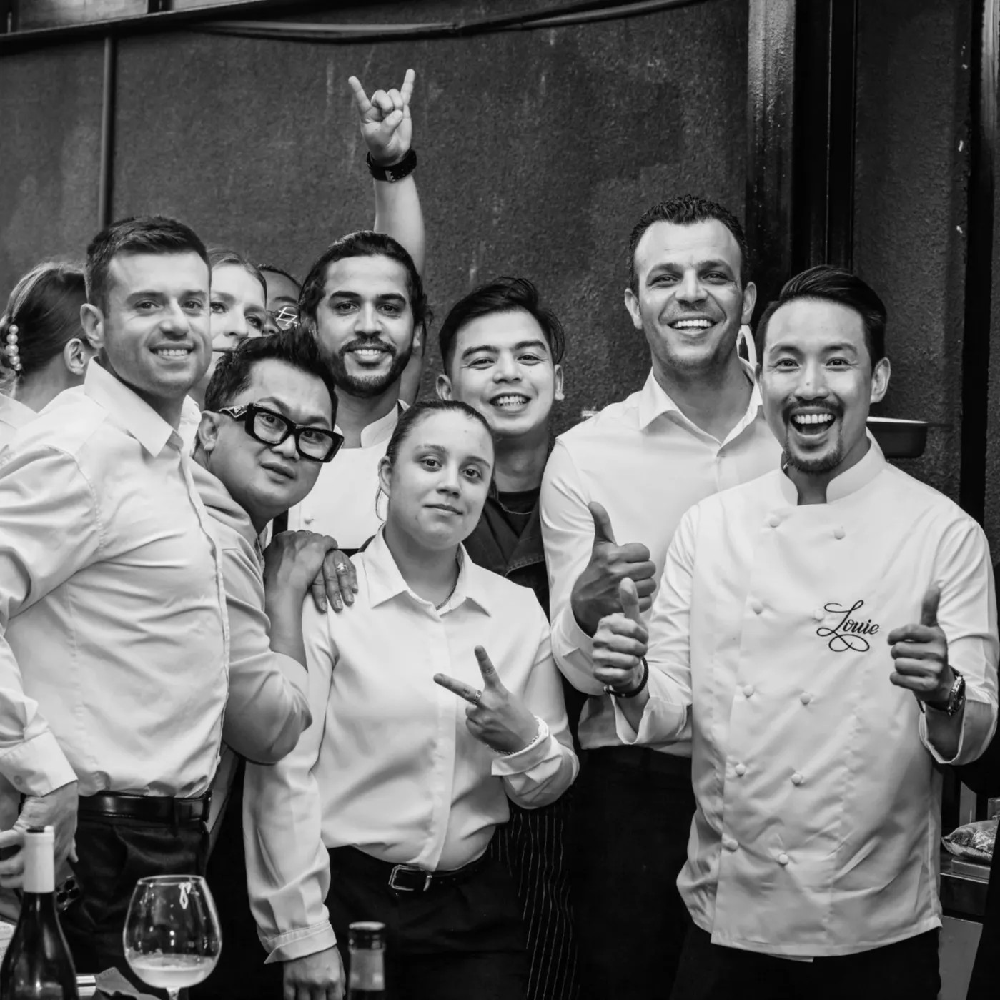 Image alt description