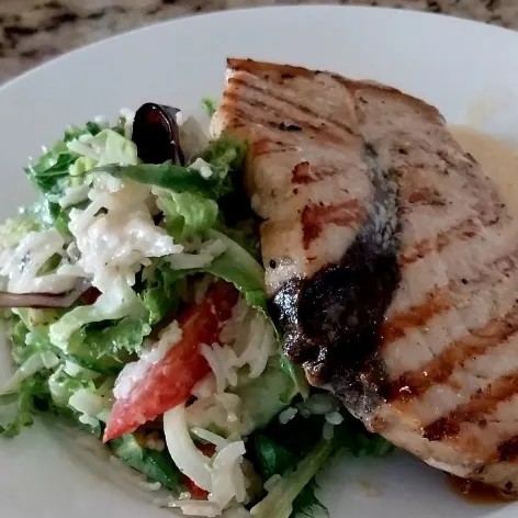 Image alt description