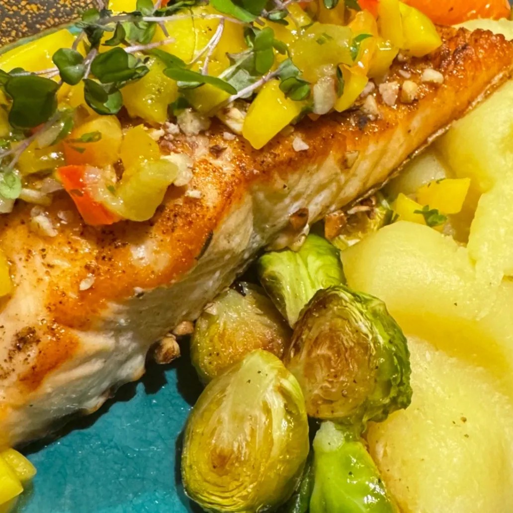 Image alt description