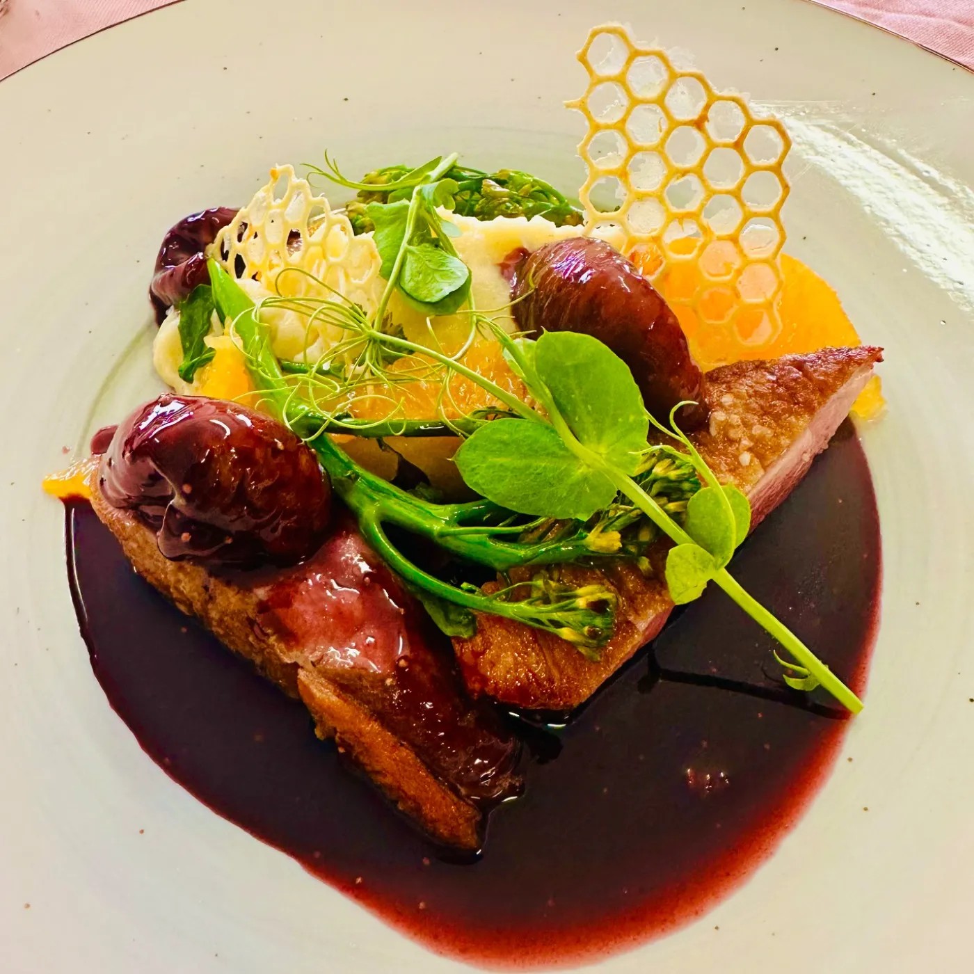 Image alt description