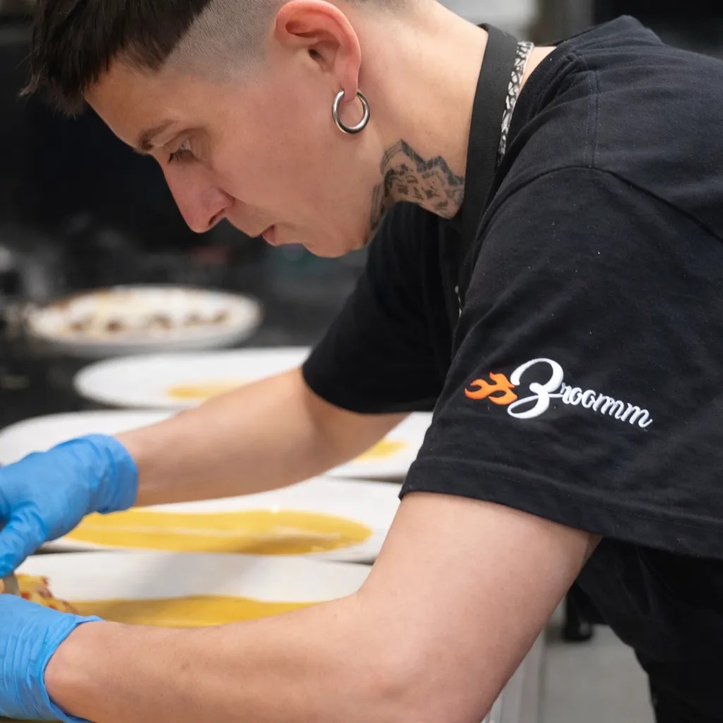 Image alt description