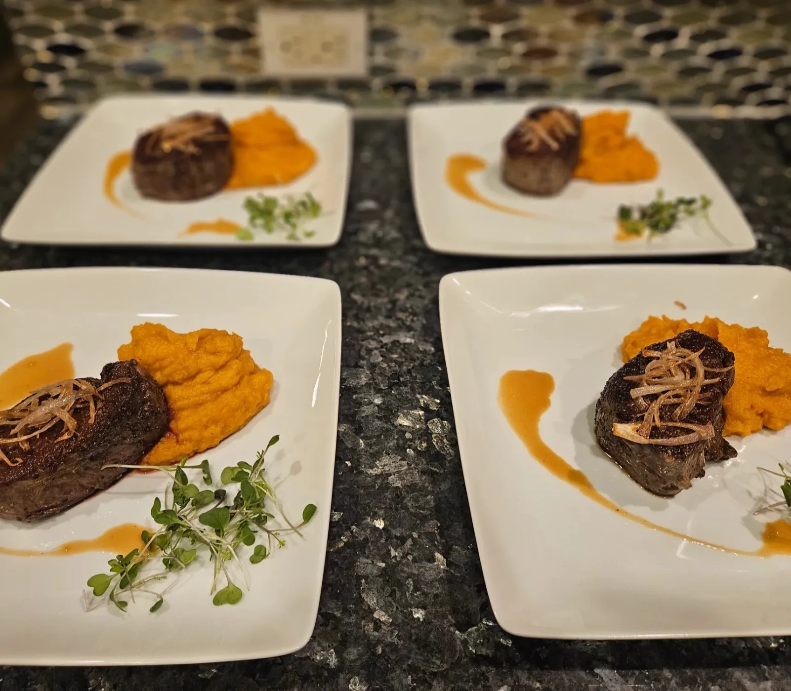 Image alt description