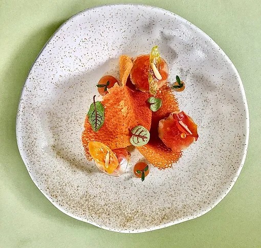 Image alt description