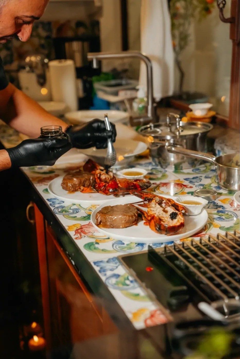 Image alt description