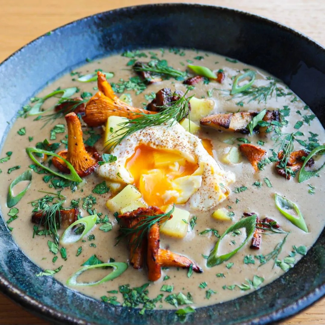 Image alt description