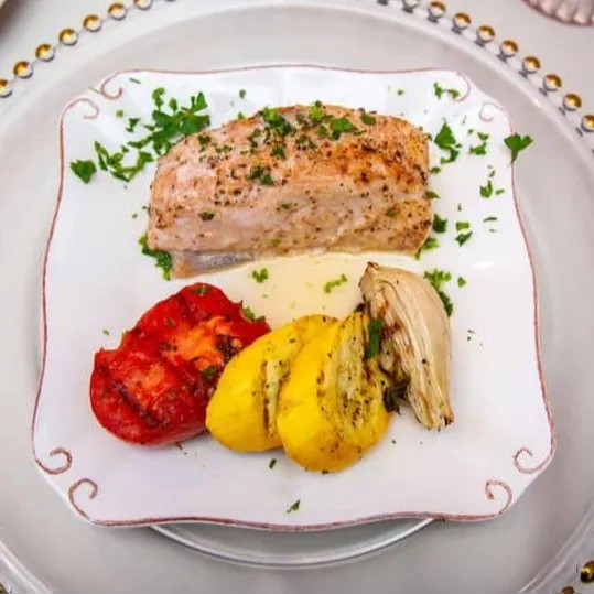 Image alt description