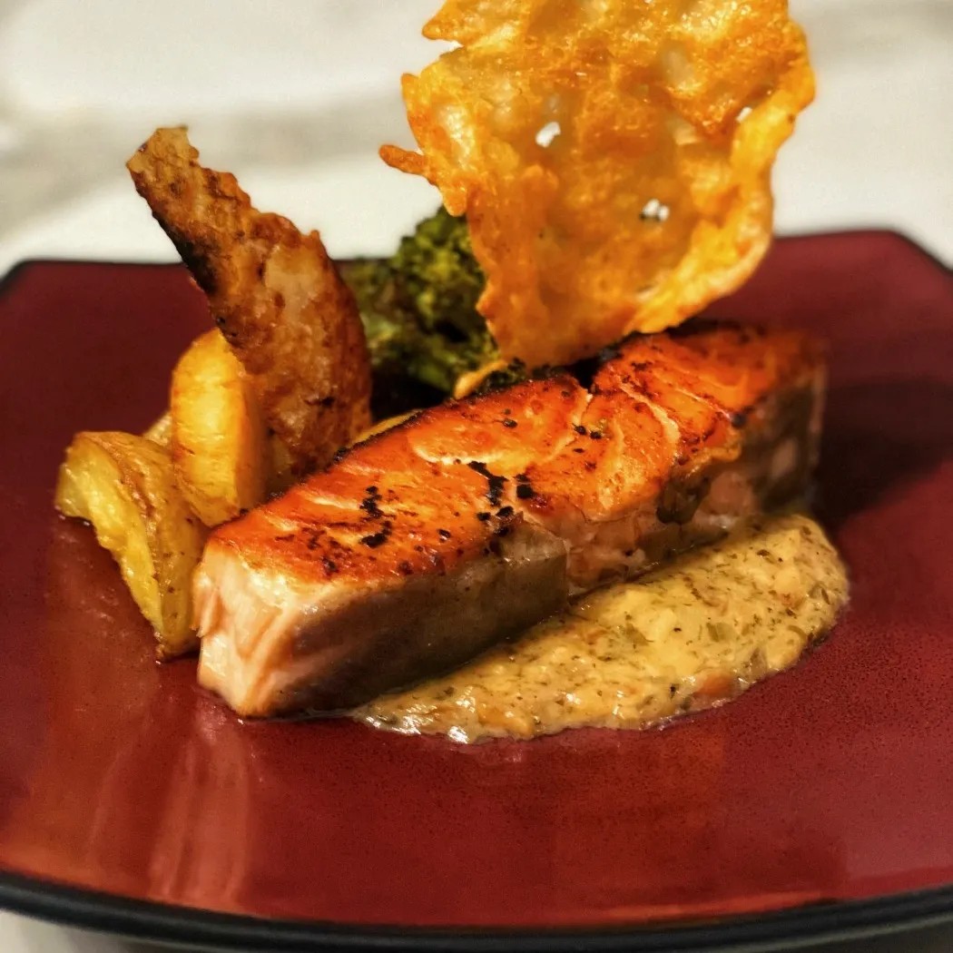 Image alt description