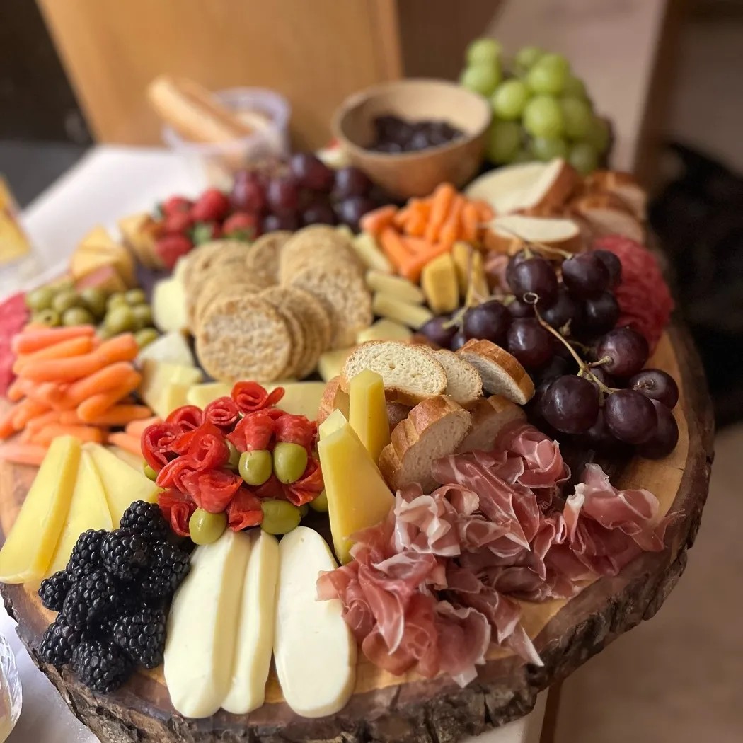 Image alt description