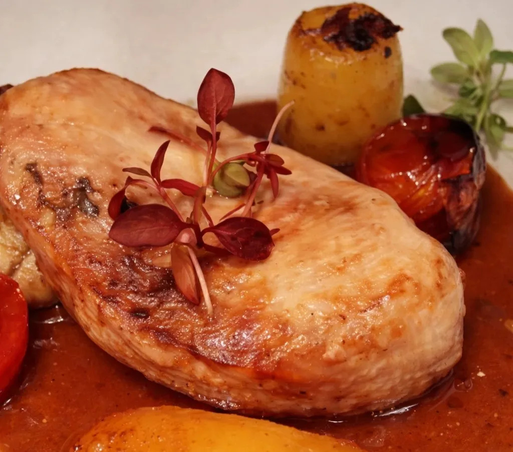 Image alt description