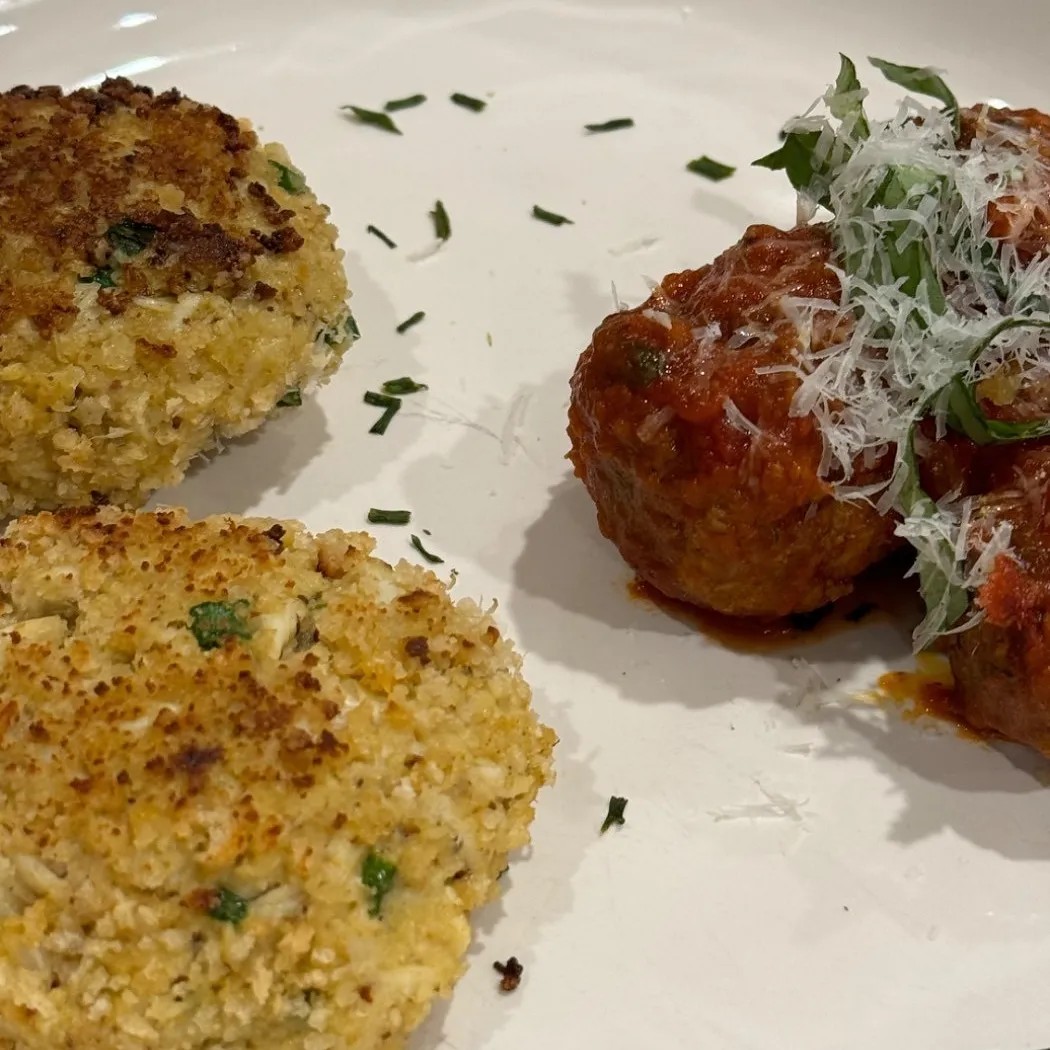 Image alt description