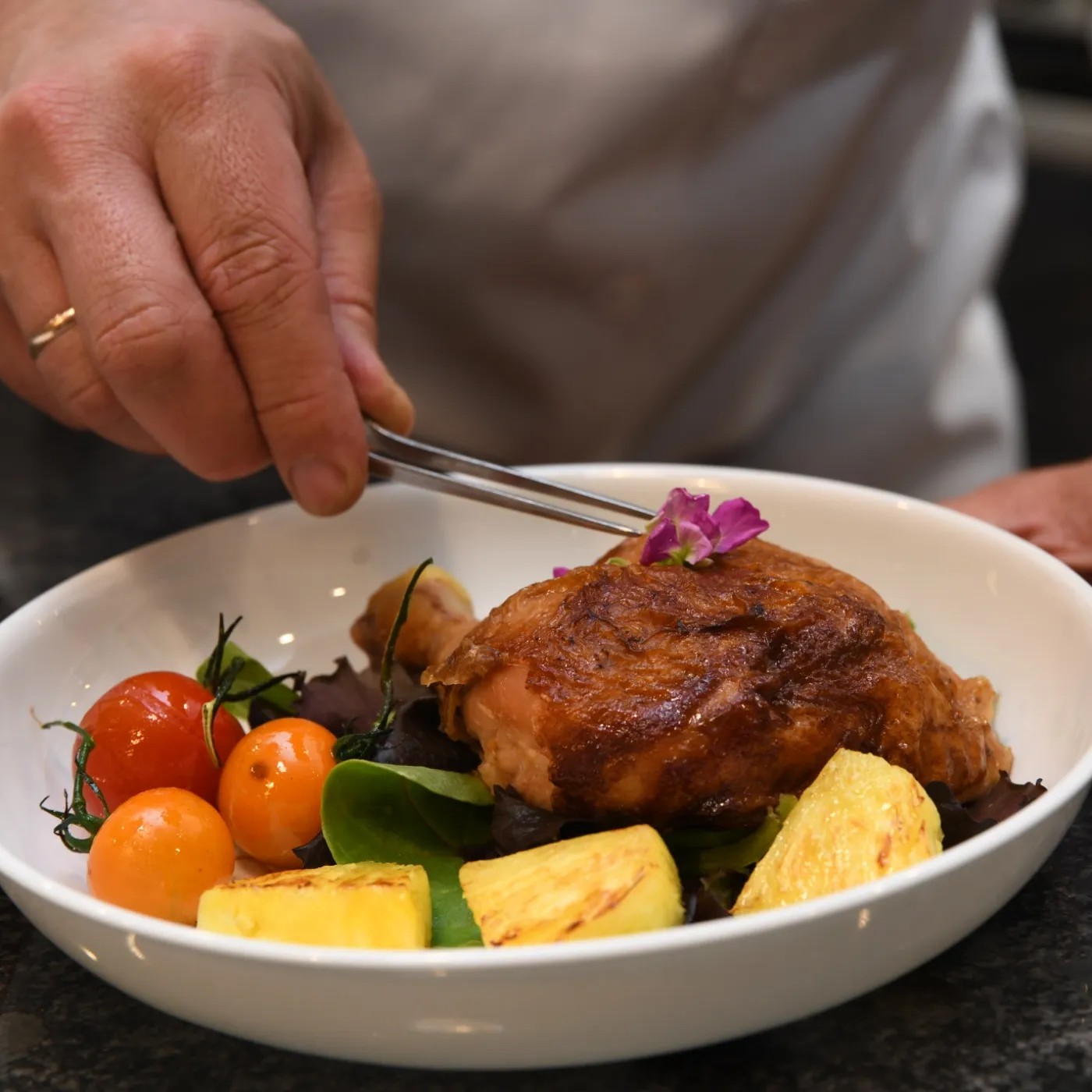 Image alt description