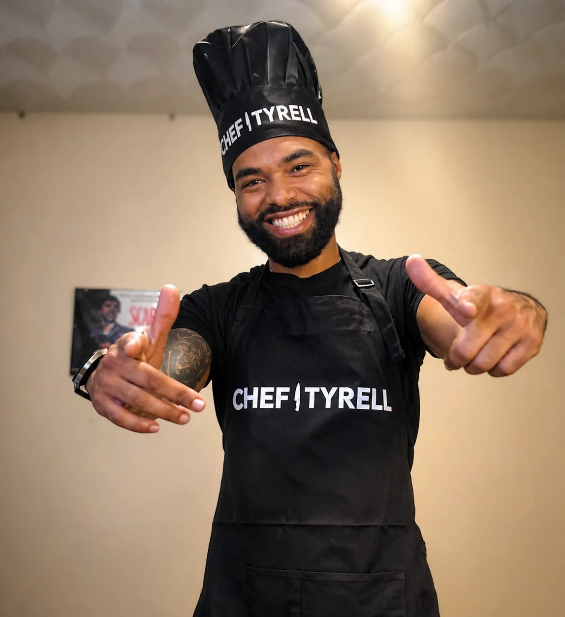 Image alt description