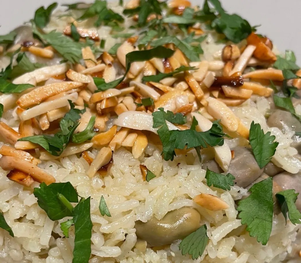 Image alt description